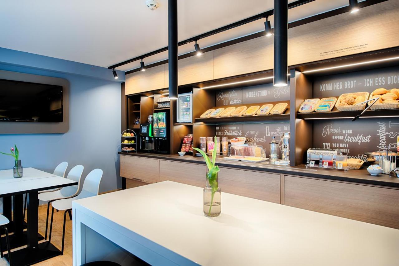 B&B Hotel Bielefeld-Ost Екстер'єр фото